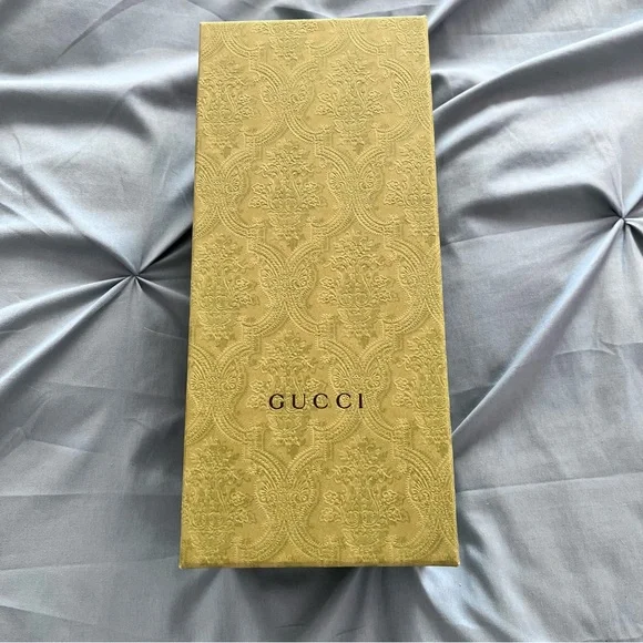 Gucci GG Black Chevron Flip Flops size 39 - Picture 8 of 9